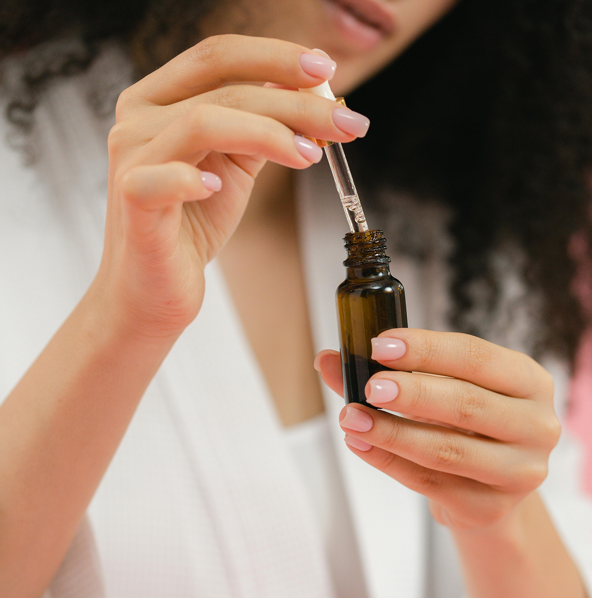 Tea Tree & Lemon Hair Detox Oil three